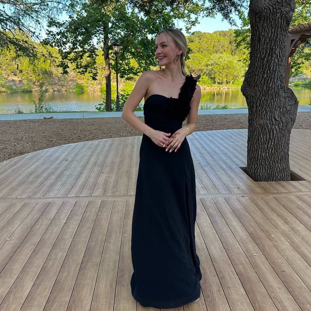 Lulus Elegant Invite Black Ruffled One-Shoulder Maxi Dress